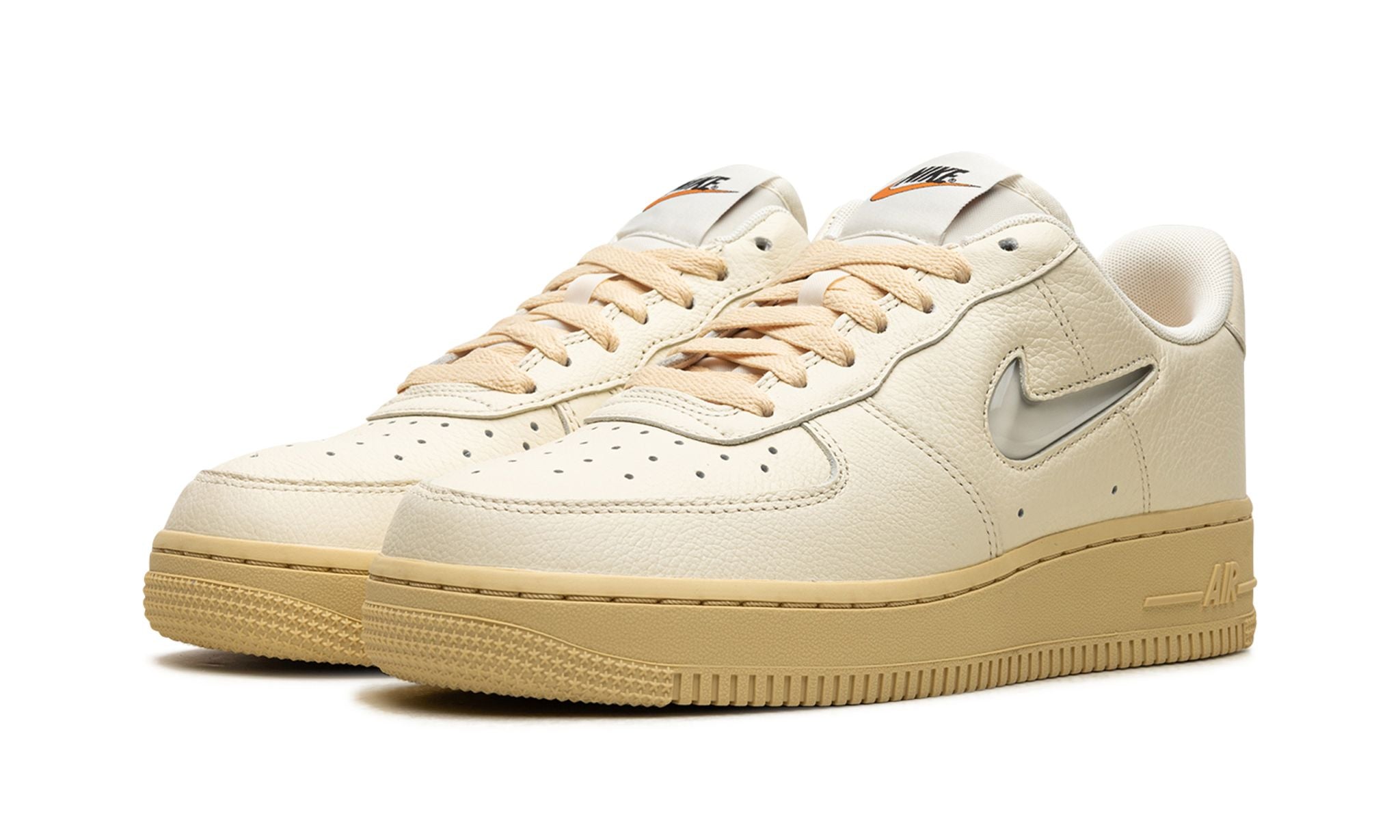 Nike Air Force 1 Low &#39;07 LX Coconut Milk Lemon Wash - Air Force 1 - Pirri - Siły Powietrzne 1 Beżowy